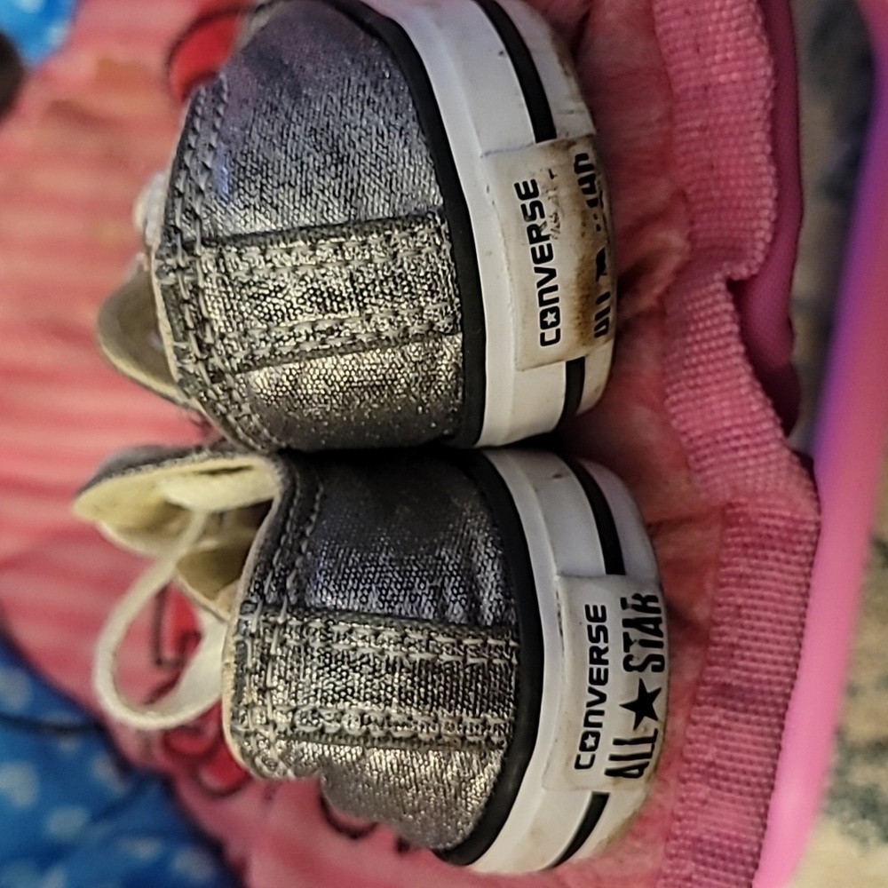 Silver Converse - Picture 3 of 5